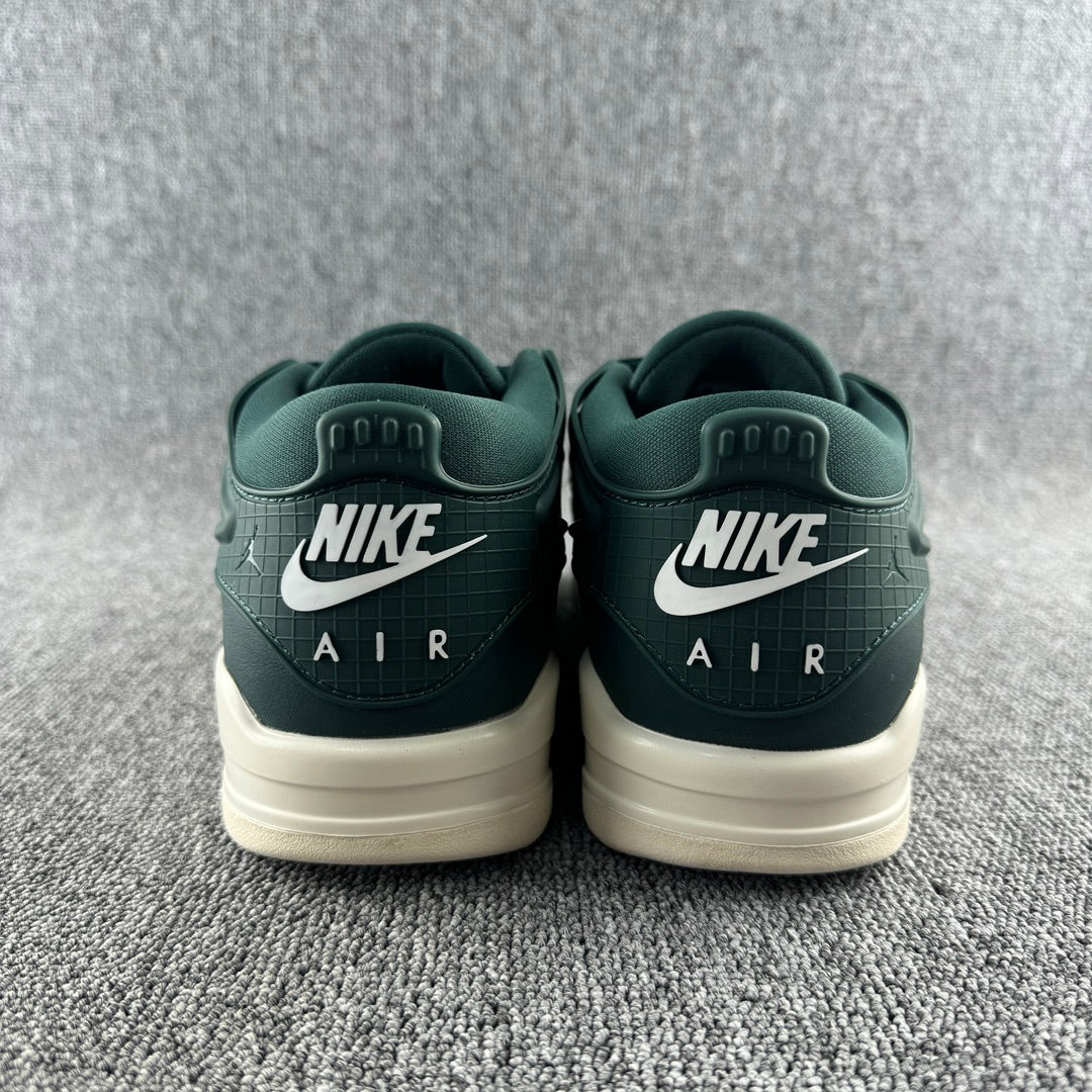 Air Jordan AJ4 RM